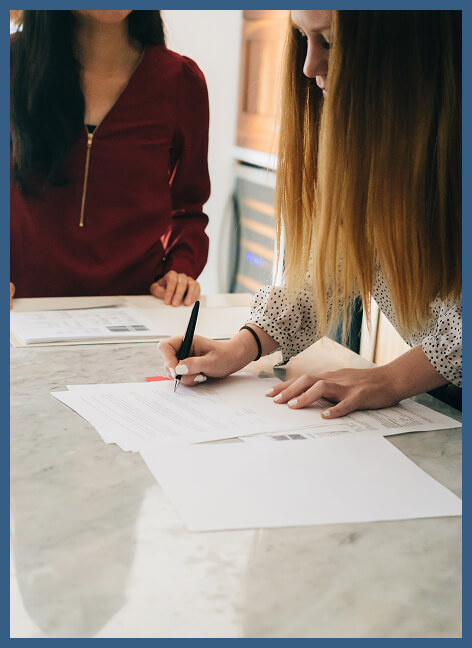 Homebuyer signing paperwork in Ponder located in Wendell, NC